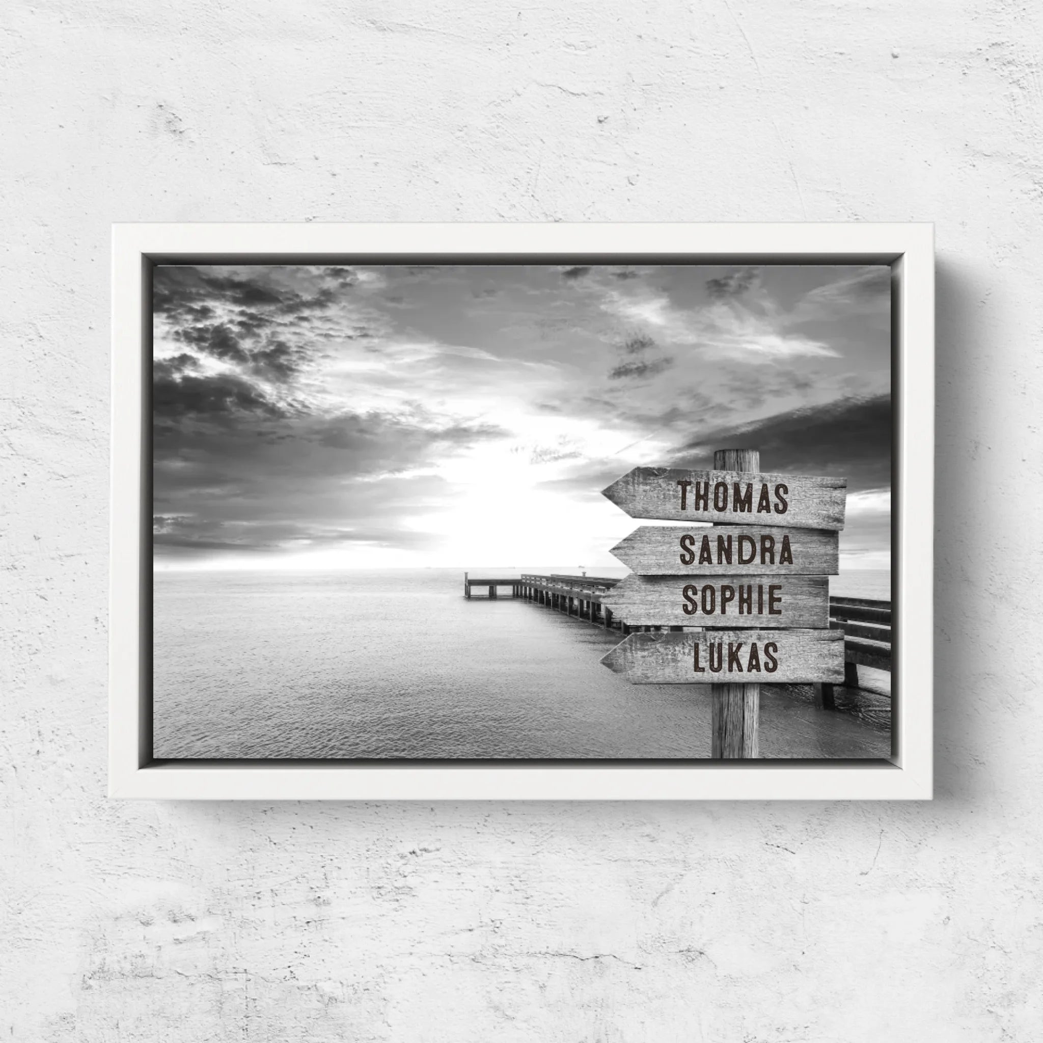 Personalisierte Leinwand "Wegweiser am Steg am Meer"