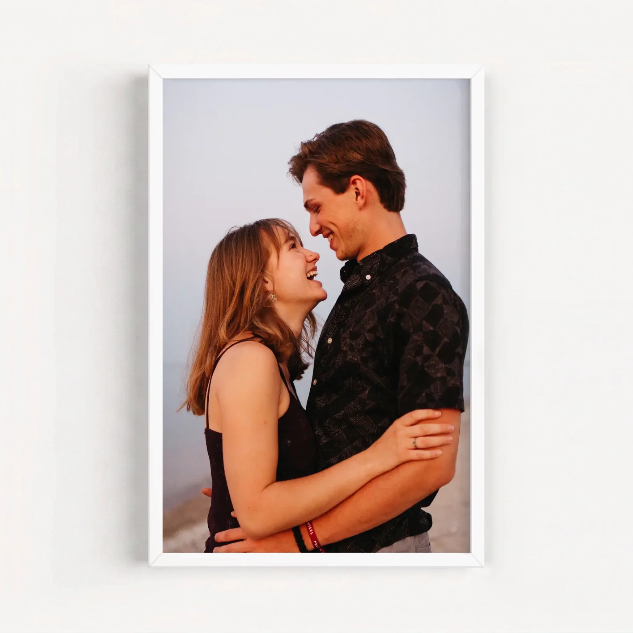 Live Mockup - Frame Poster - White - 40x60